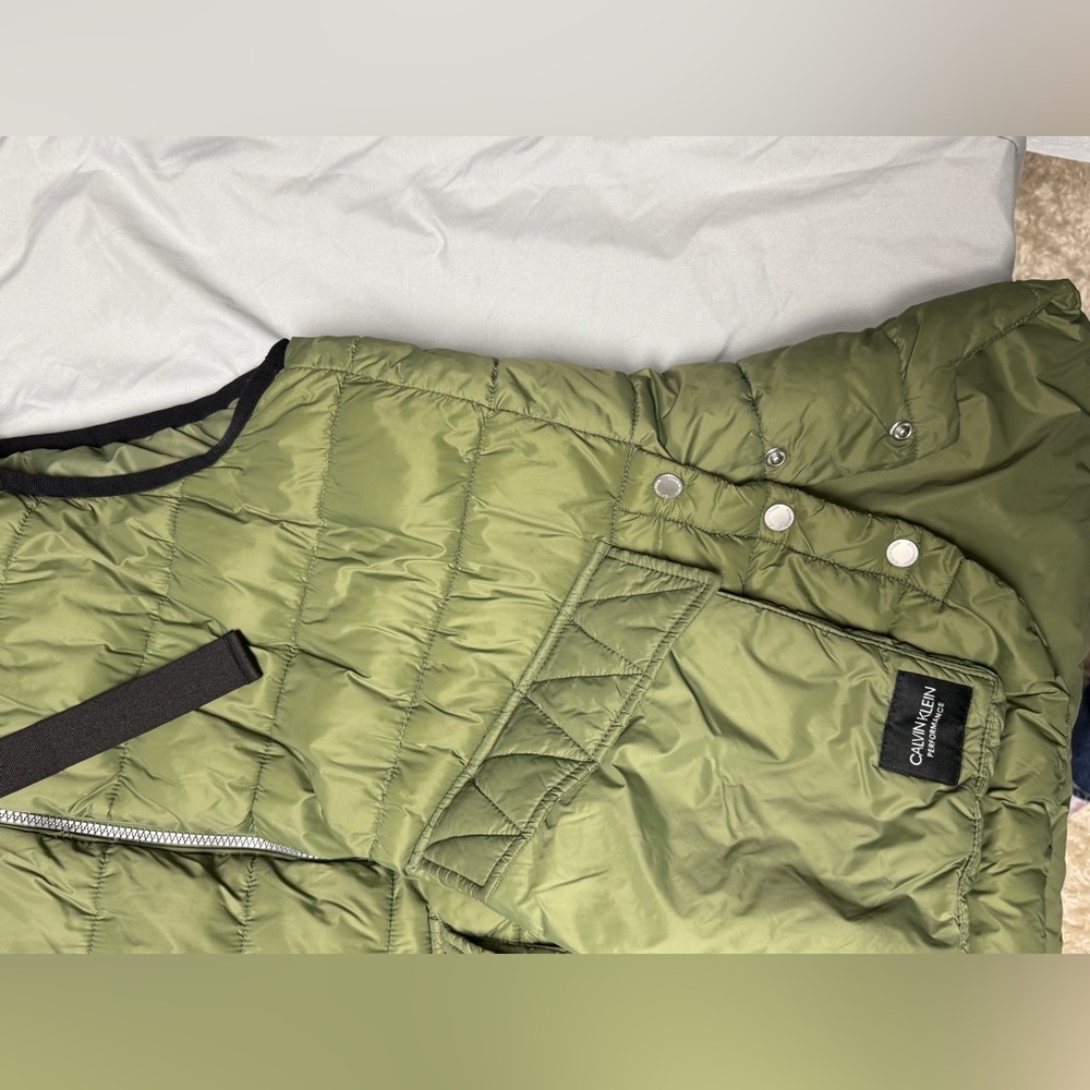 Calvin Klein Performance Repel Hooded Puffer Vest - Picture 9 of 9